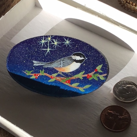 Jewelry - Vintage Wooden Hand-painted Chickadee Broach Sweet